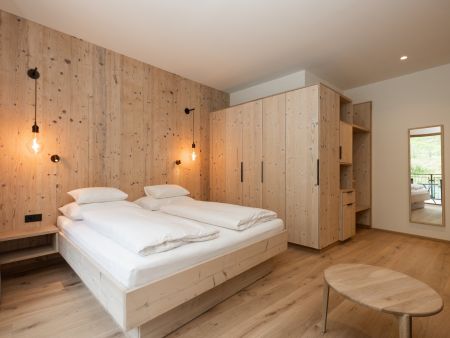 Family Room with Sleeping Area – Rosenquarz