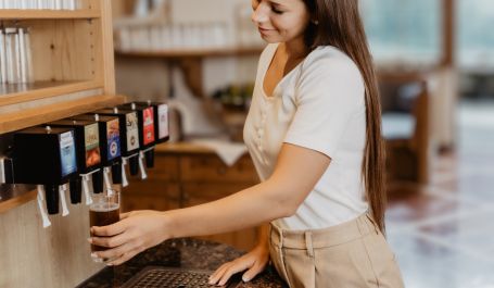 Getränke & Kaffee von 16:00– 22:00 Uhr