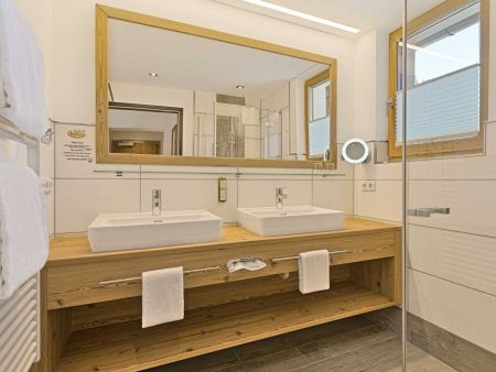 Familienstudio Kristall superior Badezimmer