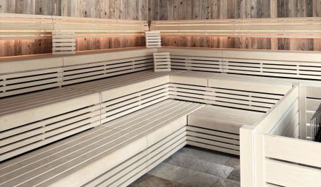 Panorama-Außensauna im Familienhotel Kristall im Großarltal