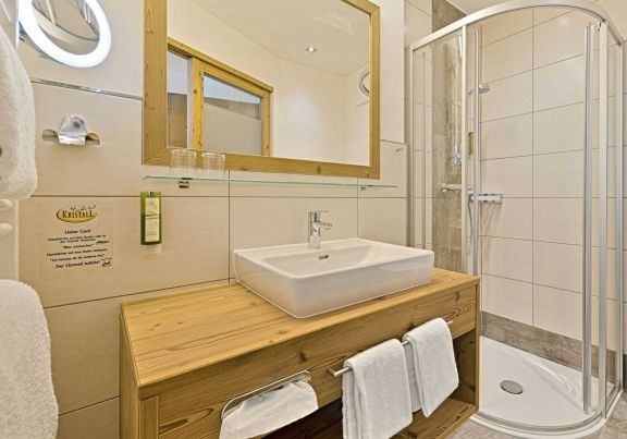 Doppelzimmer Saphir superior Badezimmer