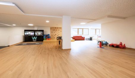 450 m² Kinderspielzimmer