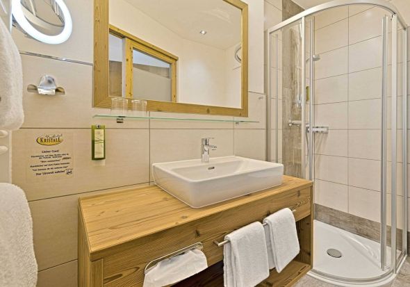 Doppelzimmer Saphir superior Badezimmer