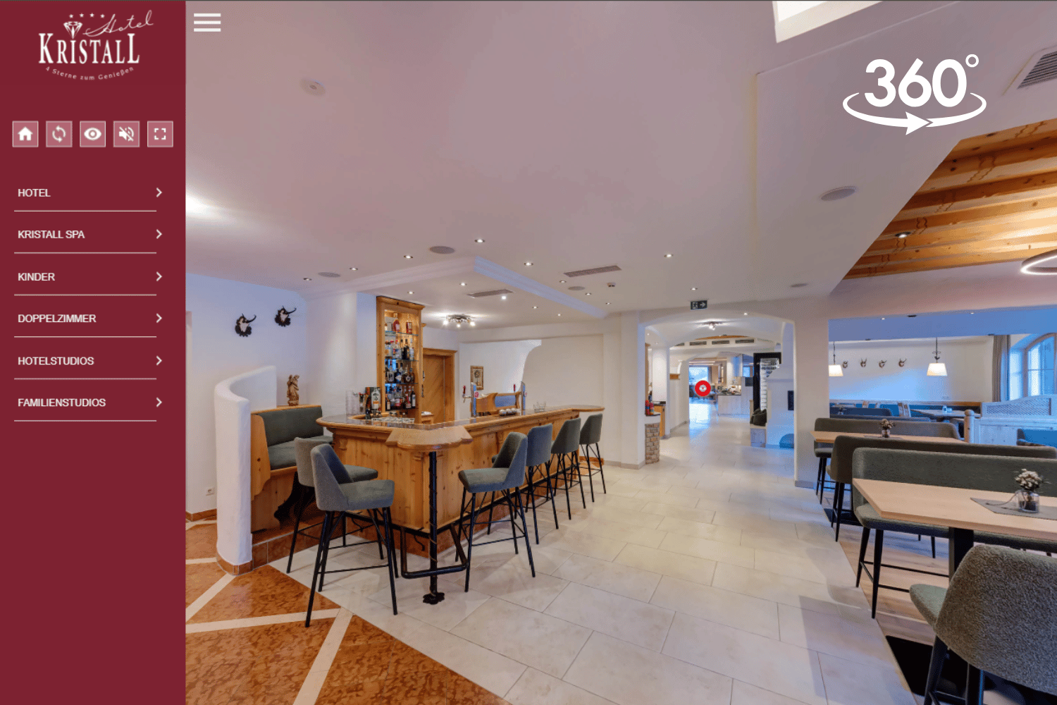 Das Hotel Kristall in der "Rundum" Ansicht.